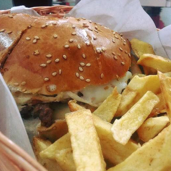 Foto de LA OCHENTERA, HAMBURGUESAS CON SABOR A CASA