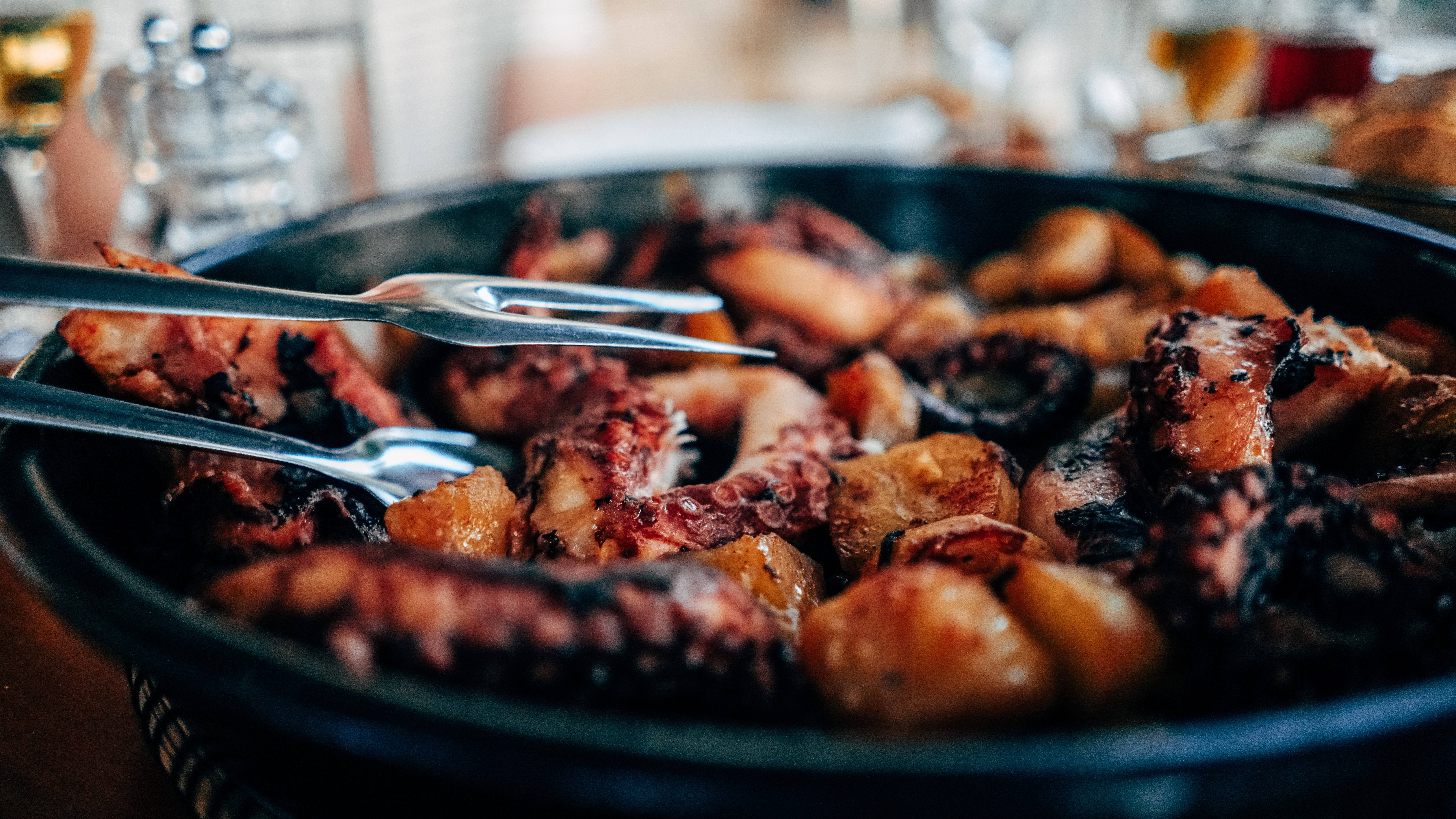 JOSÉ DEL CASTILLO: EL PULPO Y CÓMO HACER EL MEJOR CHICHARRÓN EN CASA - El  Trinche